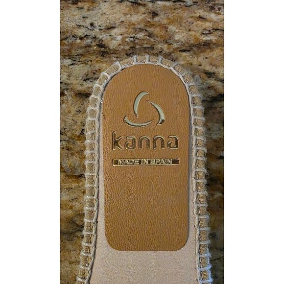 Kanna Women's Brown Tan Espadrilles Leather Size 7.5 scalloped blingy - Picture 5 of 7
